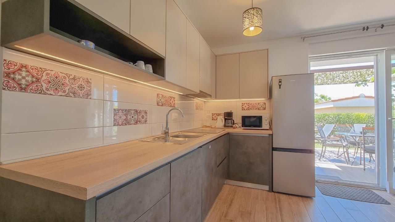 Antonio Apartment Umag Exterior photo