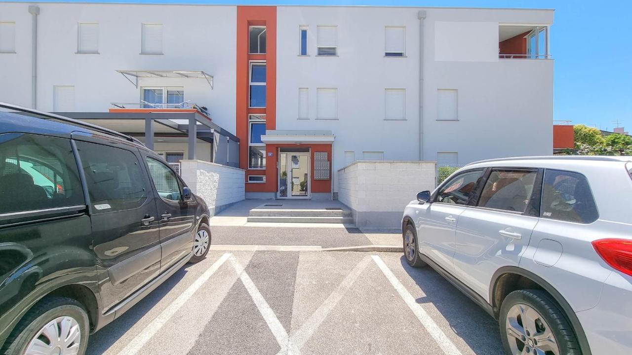 Antonio Apartment Umag Exterior photo